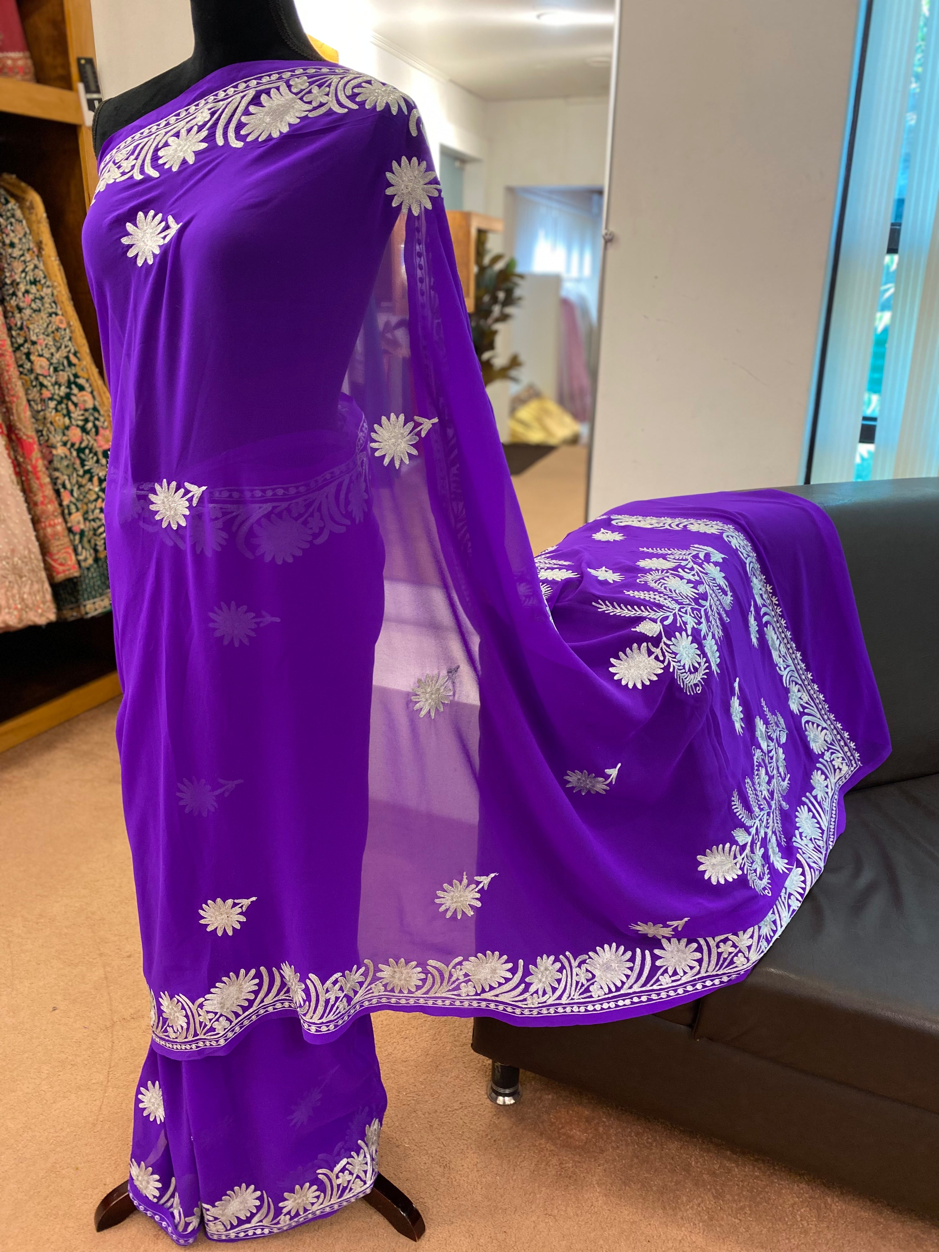 Kashmiri embroidered Georgette saree SR012